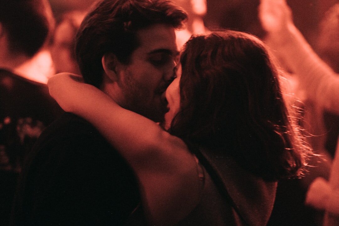 celebrity couple at party